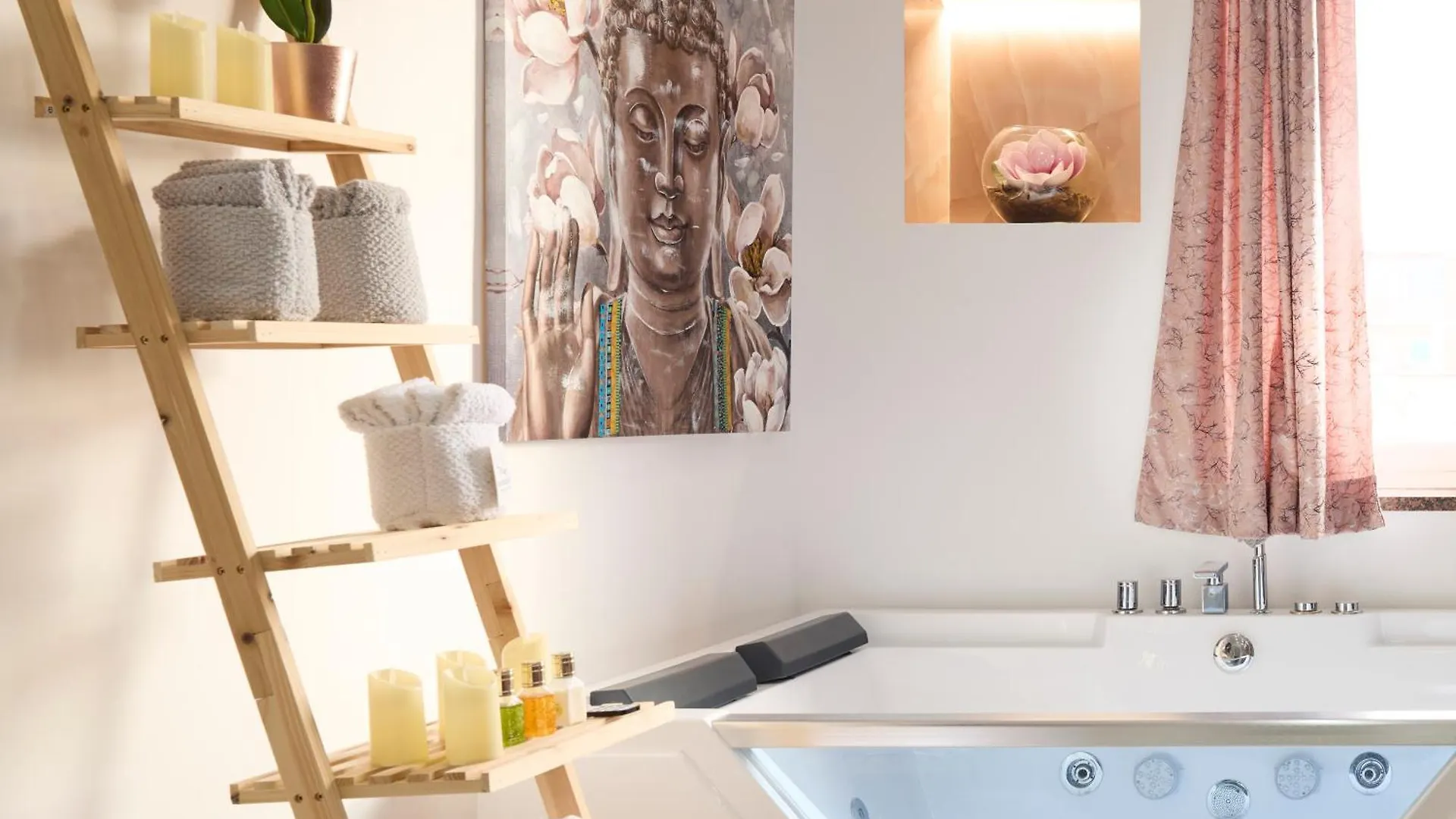 Napoli Central Lumina Suites 0*,  Italia