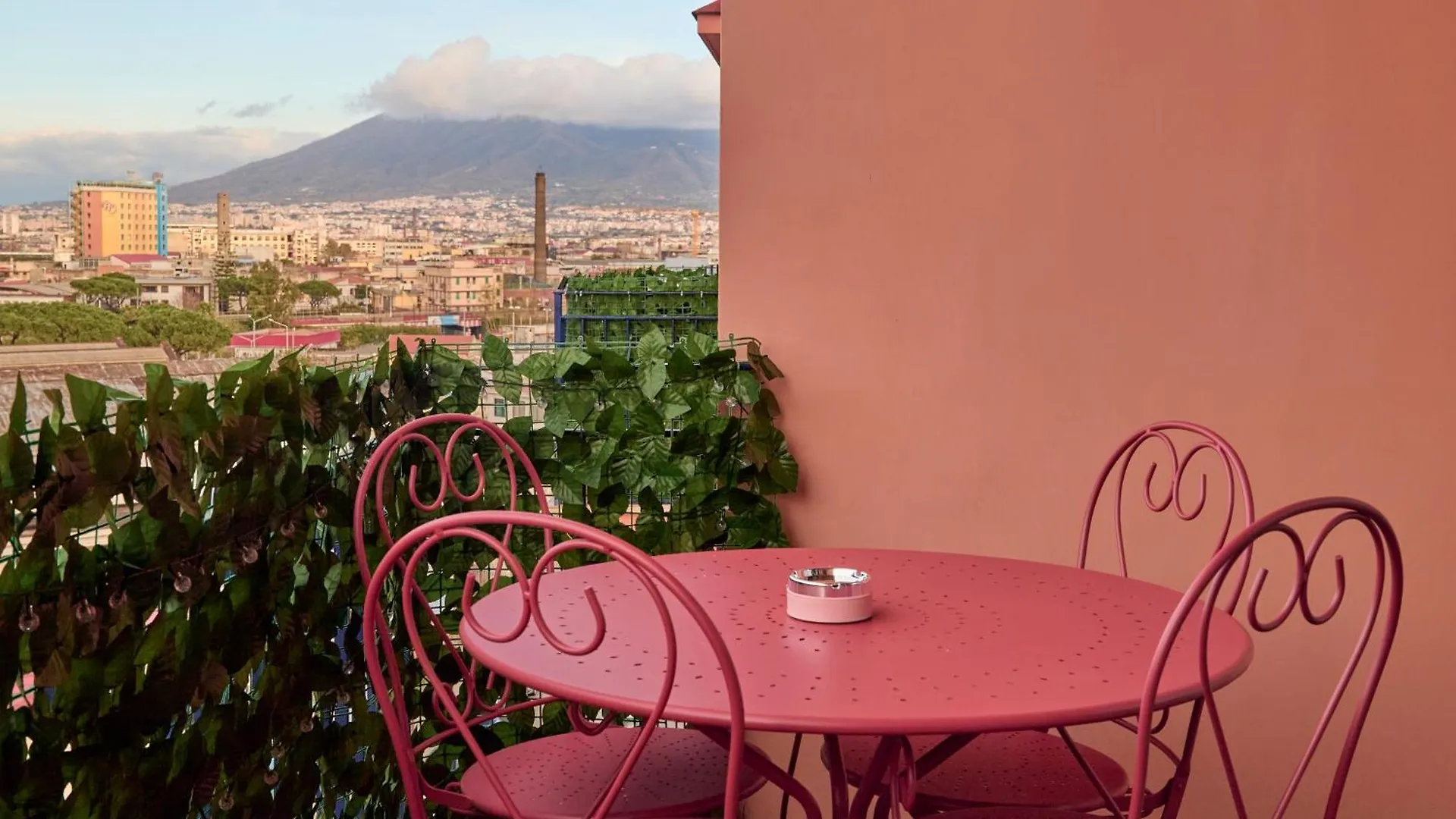 Napoli Central Lumina Suites