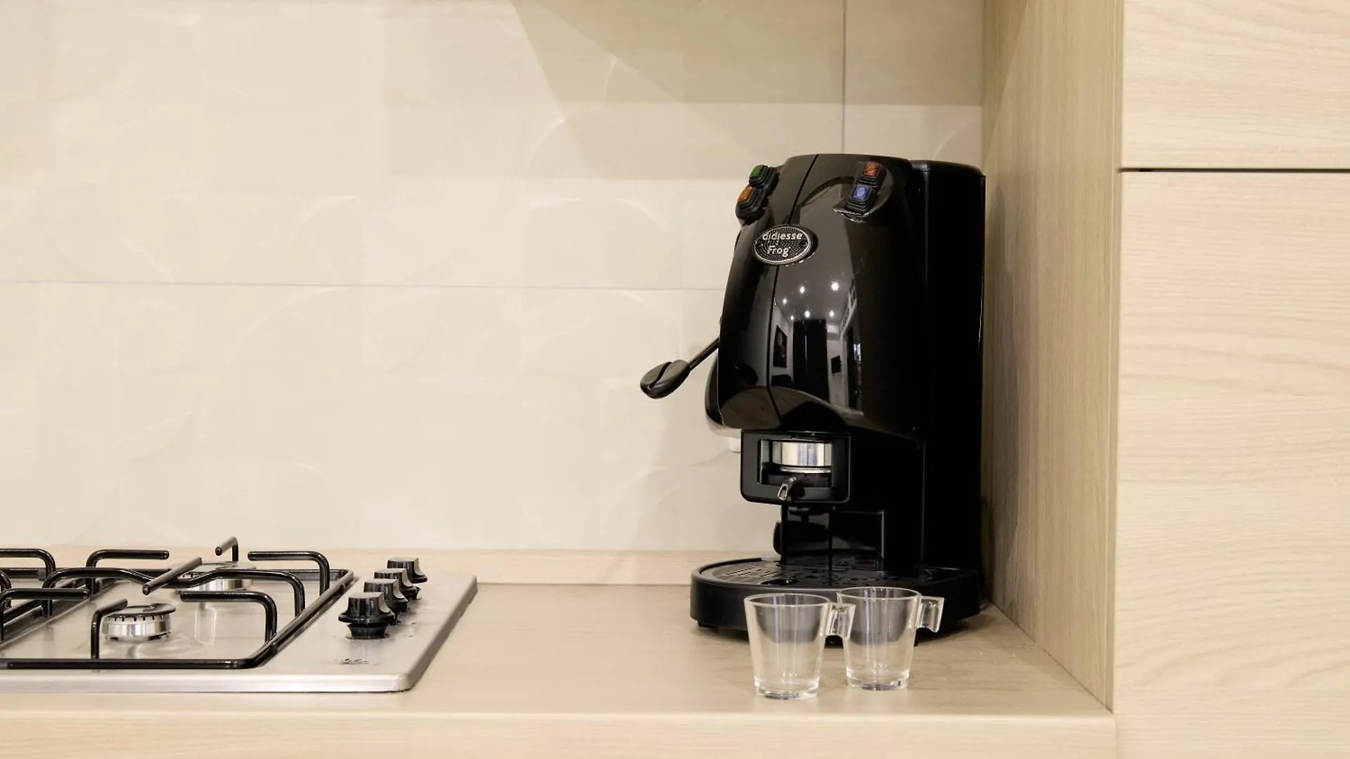 Napoli Central Lumina Suites Pensionat